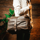 The four ways to carry the 14" Overnight Bag.